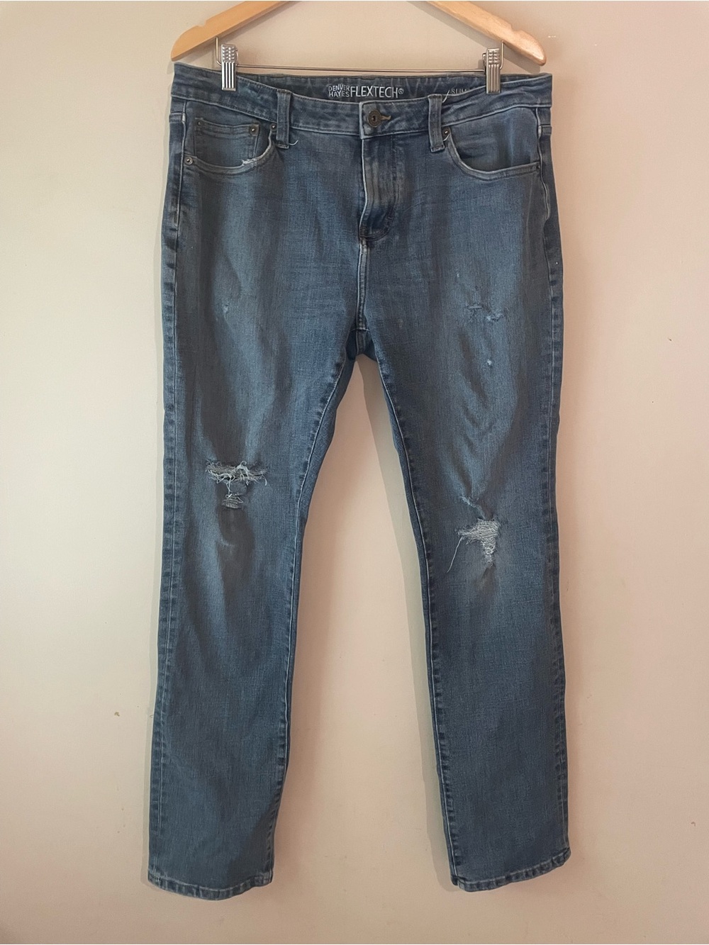 Denver Hayes | Distressed Men’s Jeans